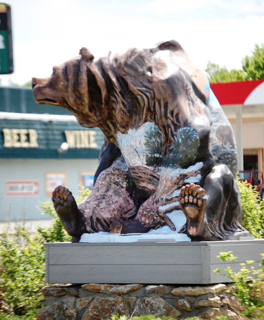 Painted Grizzly on a corner in Cody