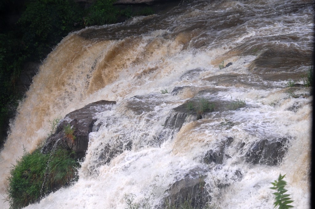 Indian Falls from the parking lot of the Indian Falls Log Cabin restaurant