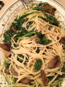 Spinach and Mushroom Spaghetti at Menche's