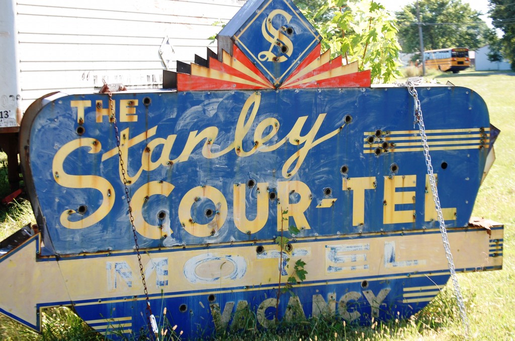 Stanley Cour-Tel Old Neon sign, originally from St. Louis, MO