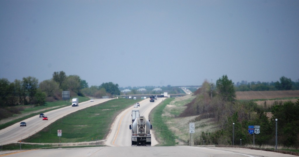 Driving north on I-39 / US 51 towards Beloit, WI