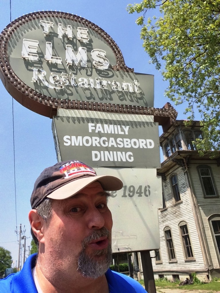 Visiting "The Elms" in El Paso, IL