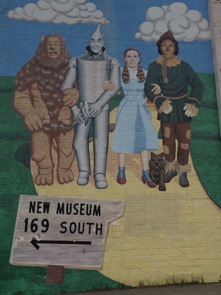 Follow the brown wood sign...and look at the Yellow Brick Road mural