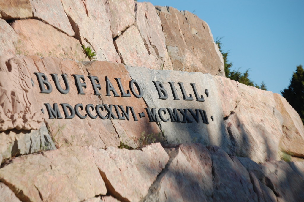 Plaque under Buffalo Bill statue