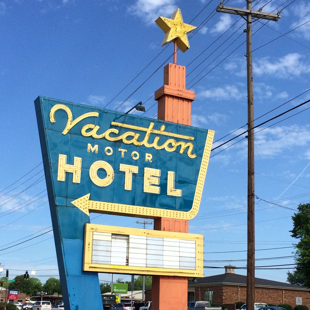 Classic Neon Sign in Clarksville, even called a Motor Hotel, before the days of Motels...