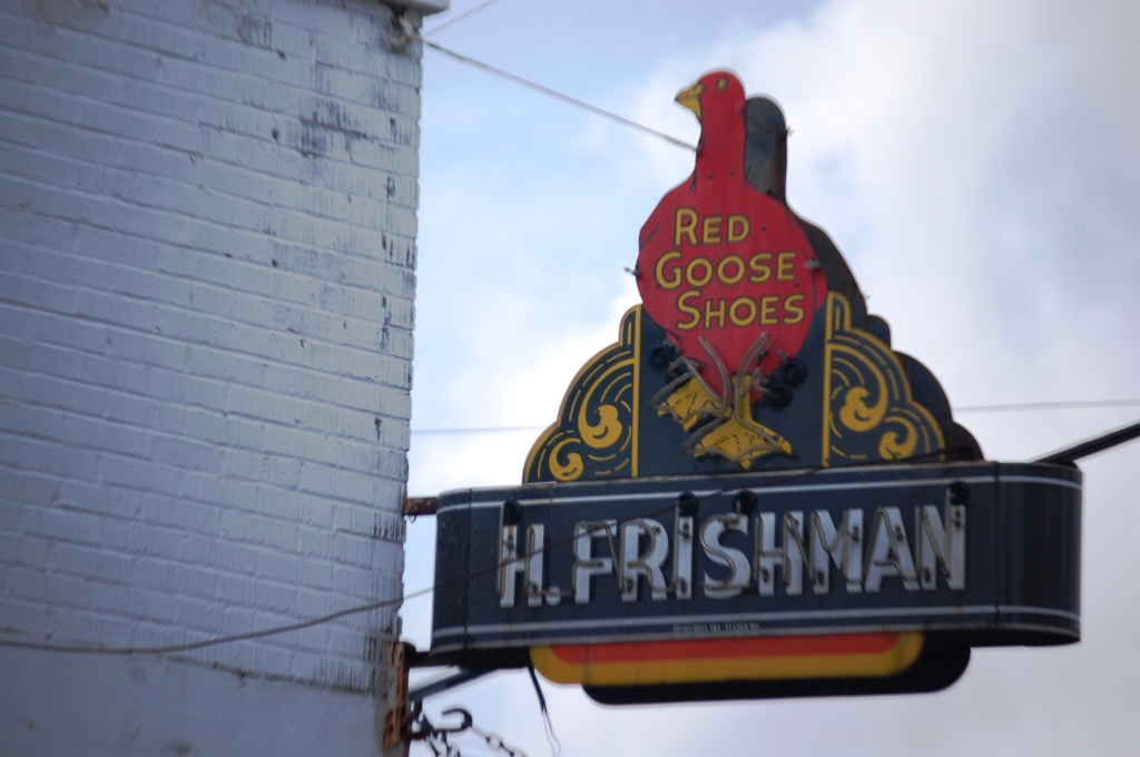 Old Neon Sign for Red Goose Shoes in Port Gibson, MS