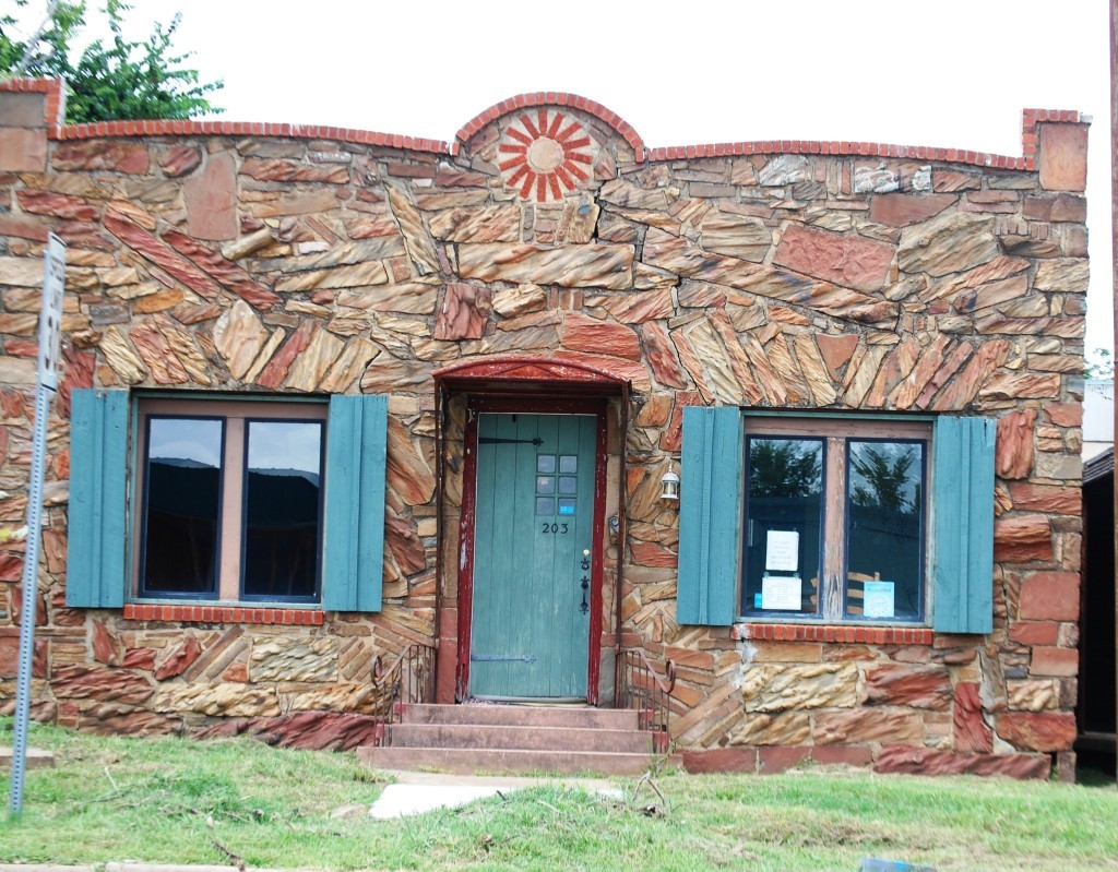 A building made of petrified wood in Hugo