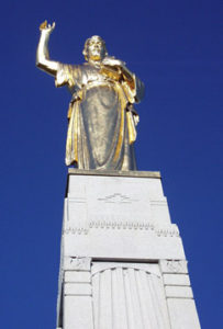 Hill Cumorah MOnument with Moroni