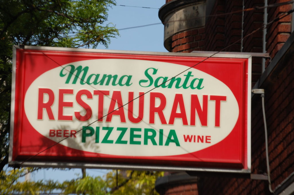 Mama Santa's Pizzeria Restaurant in Little Italy