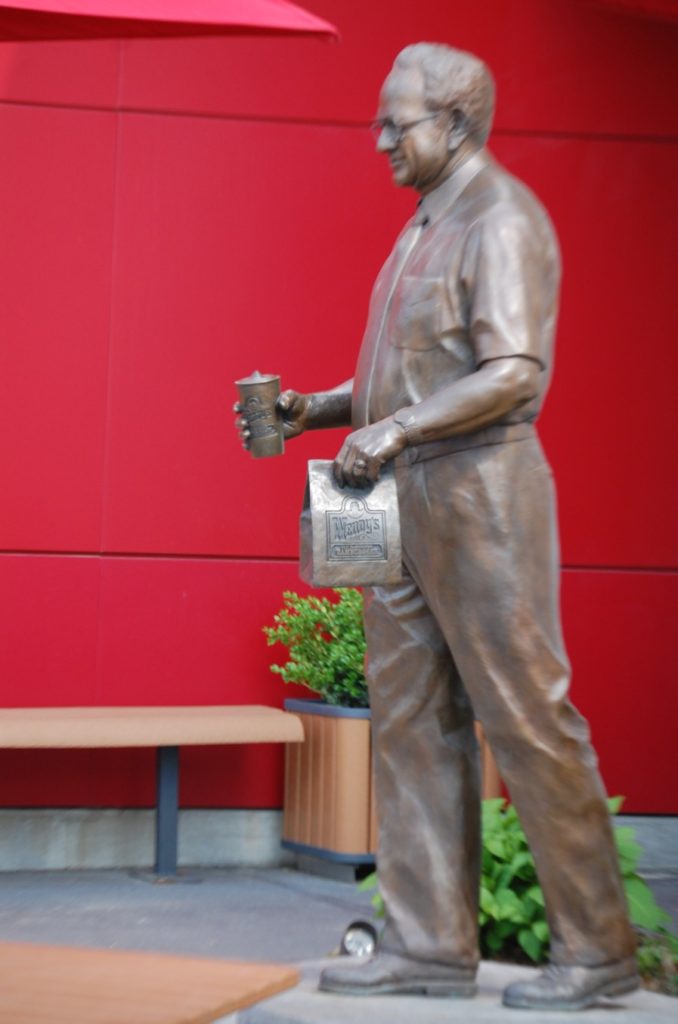 Dave Thomas statue at Wendy's in Dublin, OH