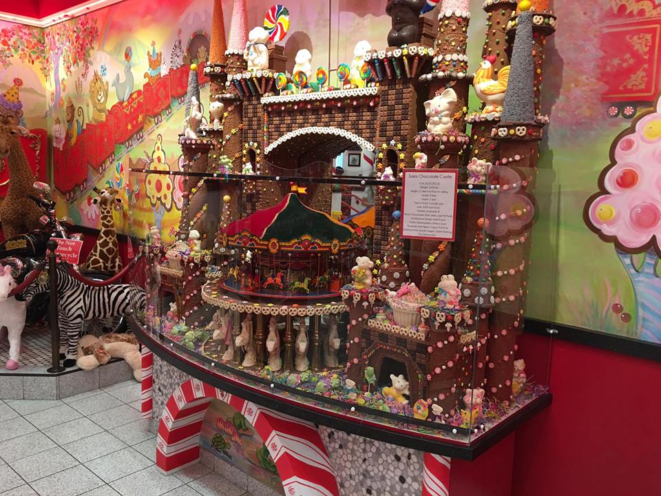 Sarris Candy Castle weighs 1500 pounds